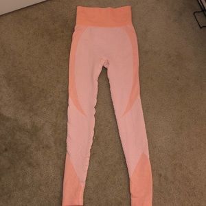 Astoria MOMENTUM Legging - Peaches and Cream